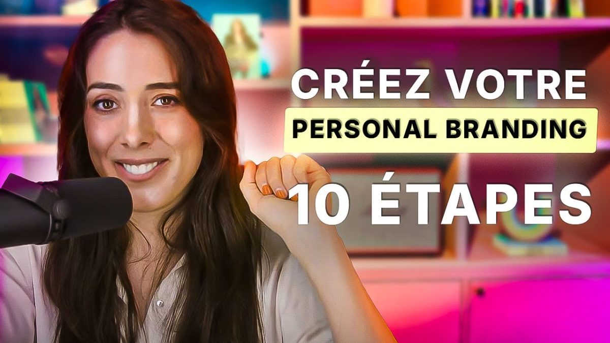 Entrepreneur organisant sa stratégie de marque personnelle et ses contenus